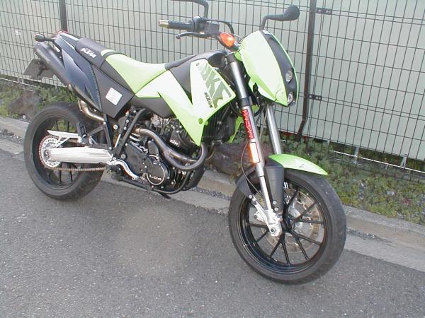 ＫＴＭ　６４０ＤＵＫＥⅡ 滑胎车