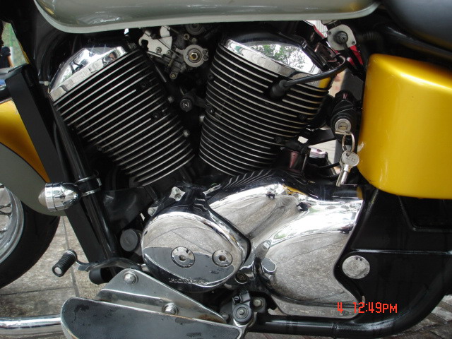 转让2000纪念版本田沙都400CC