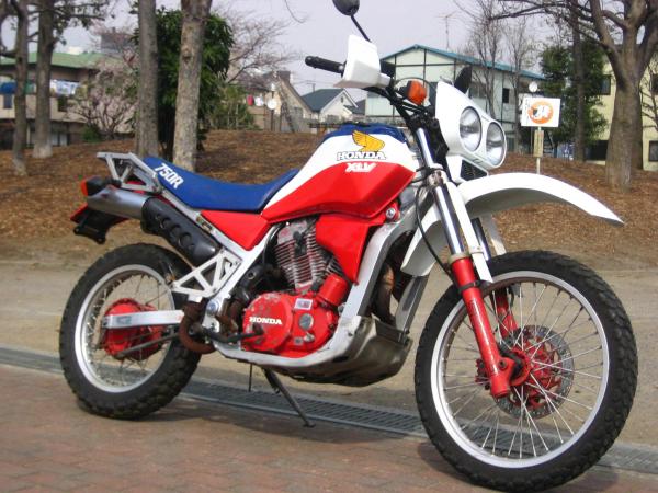 83 ＸＬＶ７５０Ｒ  300台限量