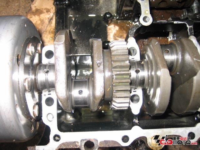 日本三大车厂拆车件73A,74A,75A,CBR17,19,VT250,XV250,FZR250