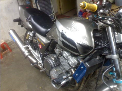 〓〓〓肇慶地區齣售CB400〓〓〓