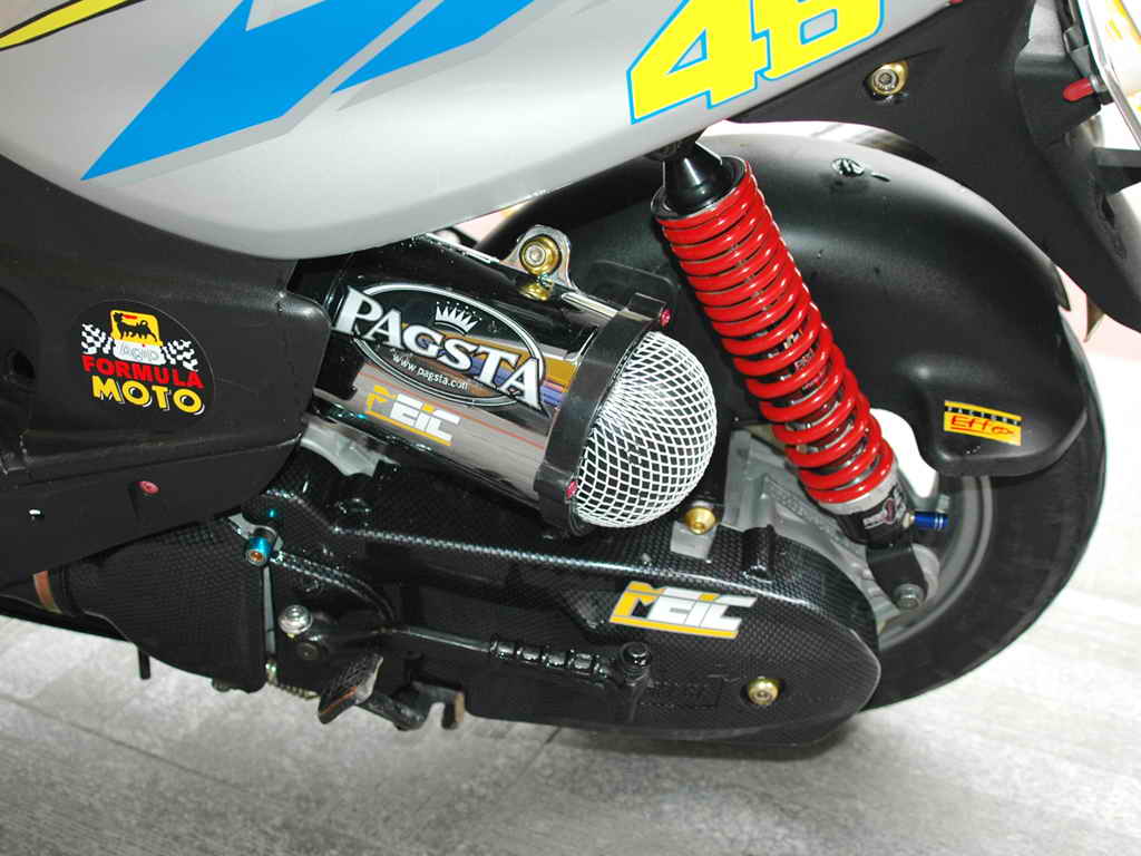 我朋友的的心血 YAMAHA 100CC重金改装