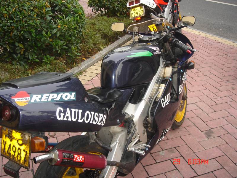 出售3台精神颠3，一台RGV250