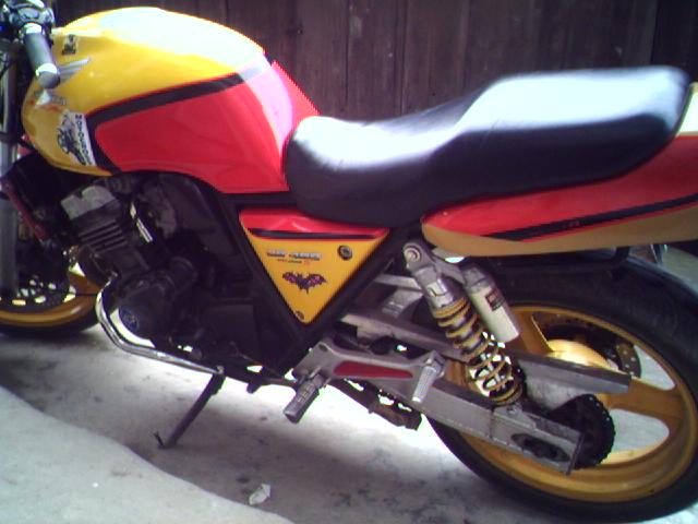 卖94CB400---