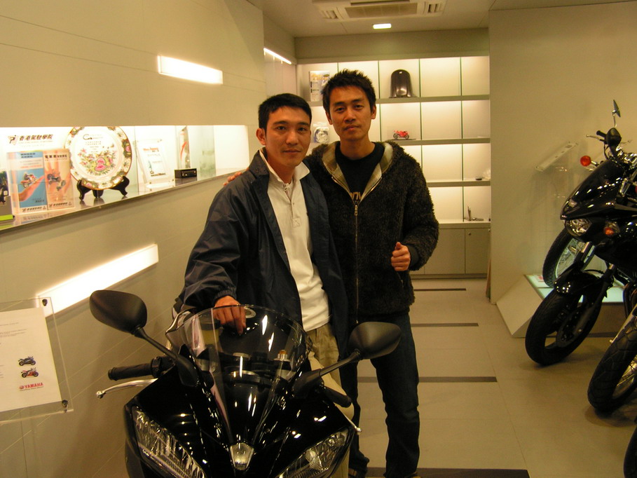 终于买到台全新的FAZER1000FZ1四月上市