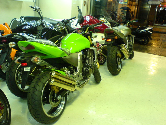 终于买到台全新的FAZER1000FZ1四月上市
