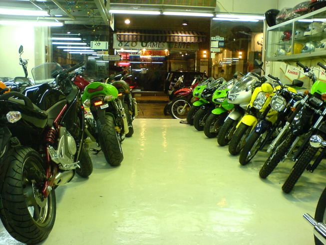 终于买到台全新的FAZER1000FZ1四月上市