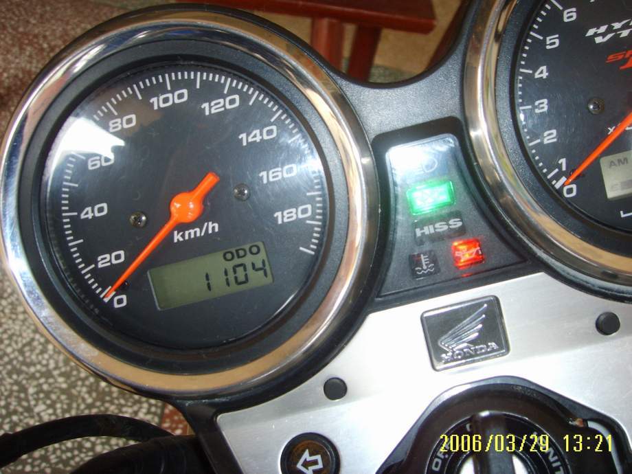 [原创][街车]湖南邵东出售02年CB400VTECⅡ