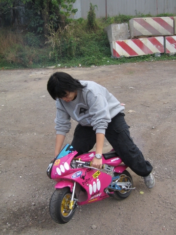 玩MINI BIKE!!