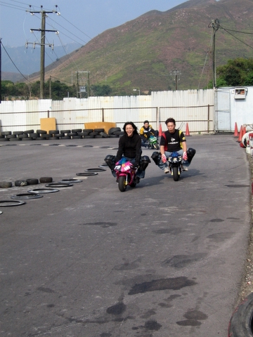 玩MINI BIKE!!