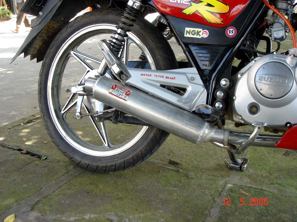 tiE978x4.jpg