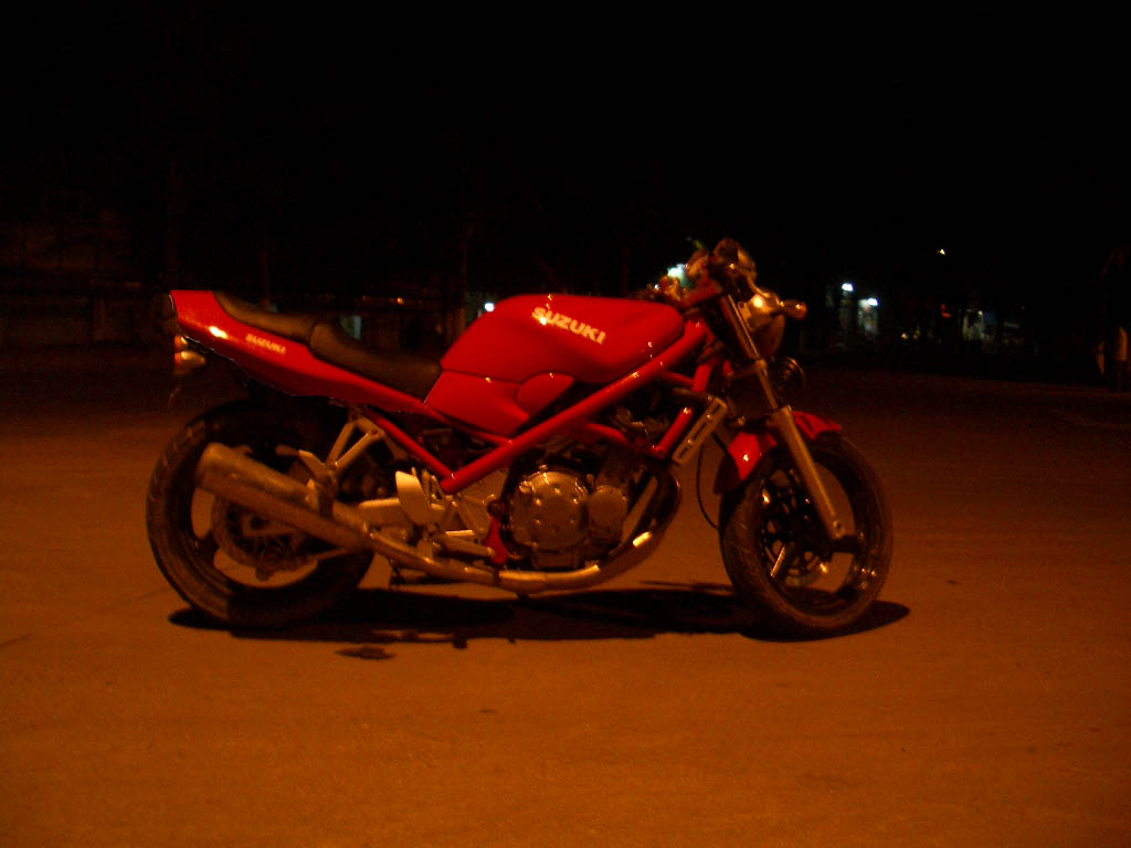 毕业了卖掉心爱　整齐ＳＵＺＵＫＩ盗匪７４Ａ．
