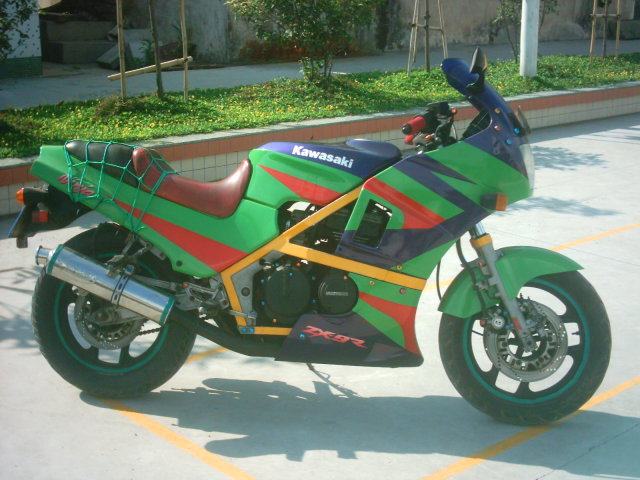 卖台川奇ZX400C7000元