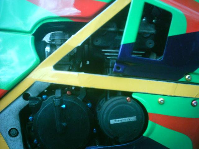 卖台川奇ZX400C7000元