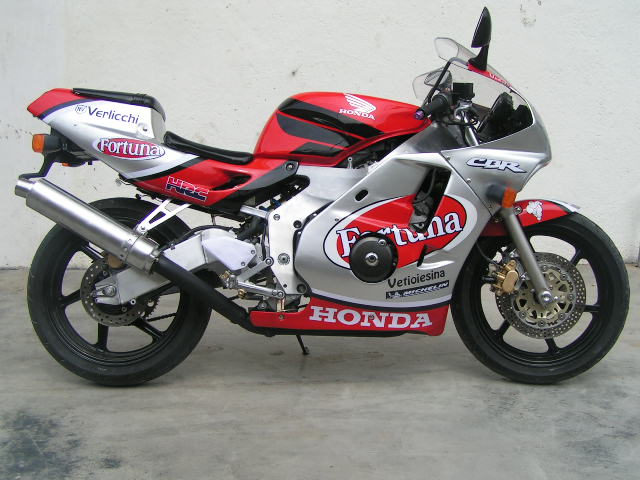 安徽地区/求够纯水货/本田R250RR 22期 或CBR400RR２９期