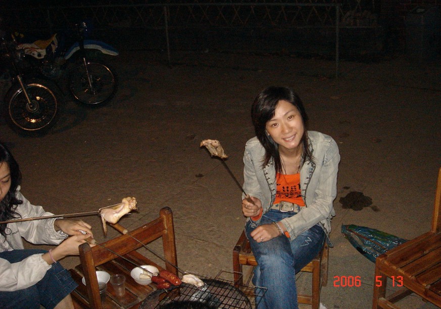 第一时间送上:夜游砚洲````