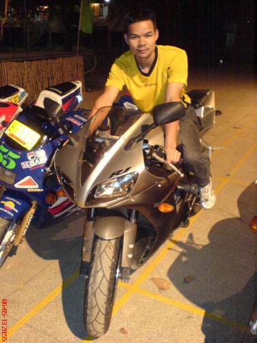 第一时间送上:夜游砚洲````