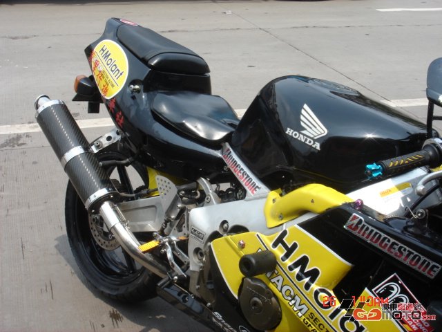 广州芳村东沙万里行机车社....CBR400R...