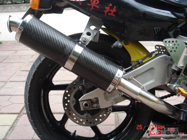 广州芳村东沙万里行机车社....CBR400R...
