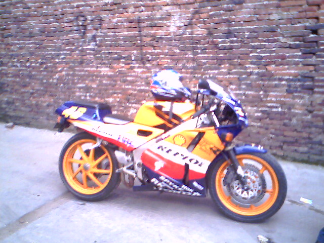~出售HONDA-VFR30~~有兴趣的进来看看