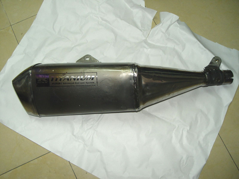 卖　铃木Ｋ５（ＧＳＸ１０００）　排气管