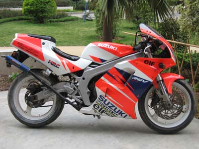 賣台RG`