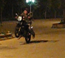 ZsBJLwrK.bmp