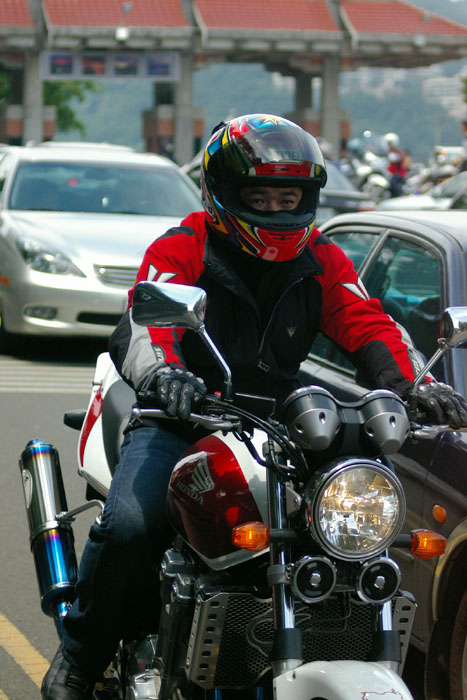 kkc7LDk4.jpg
