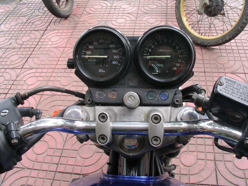 卖精神CB400