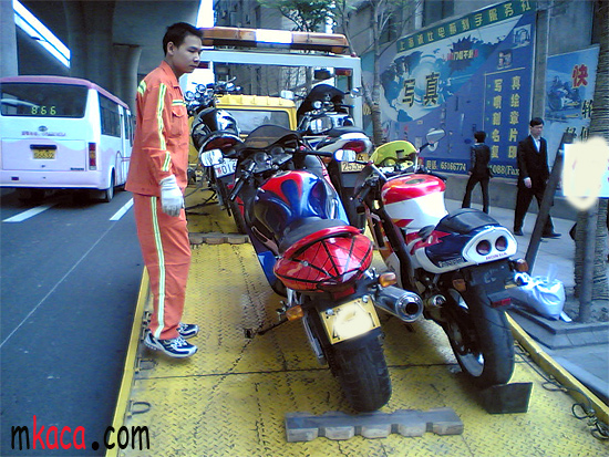 在国内车友的靓车被扣了!!!