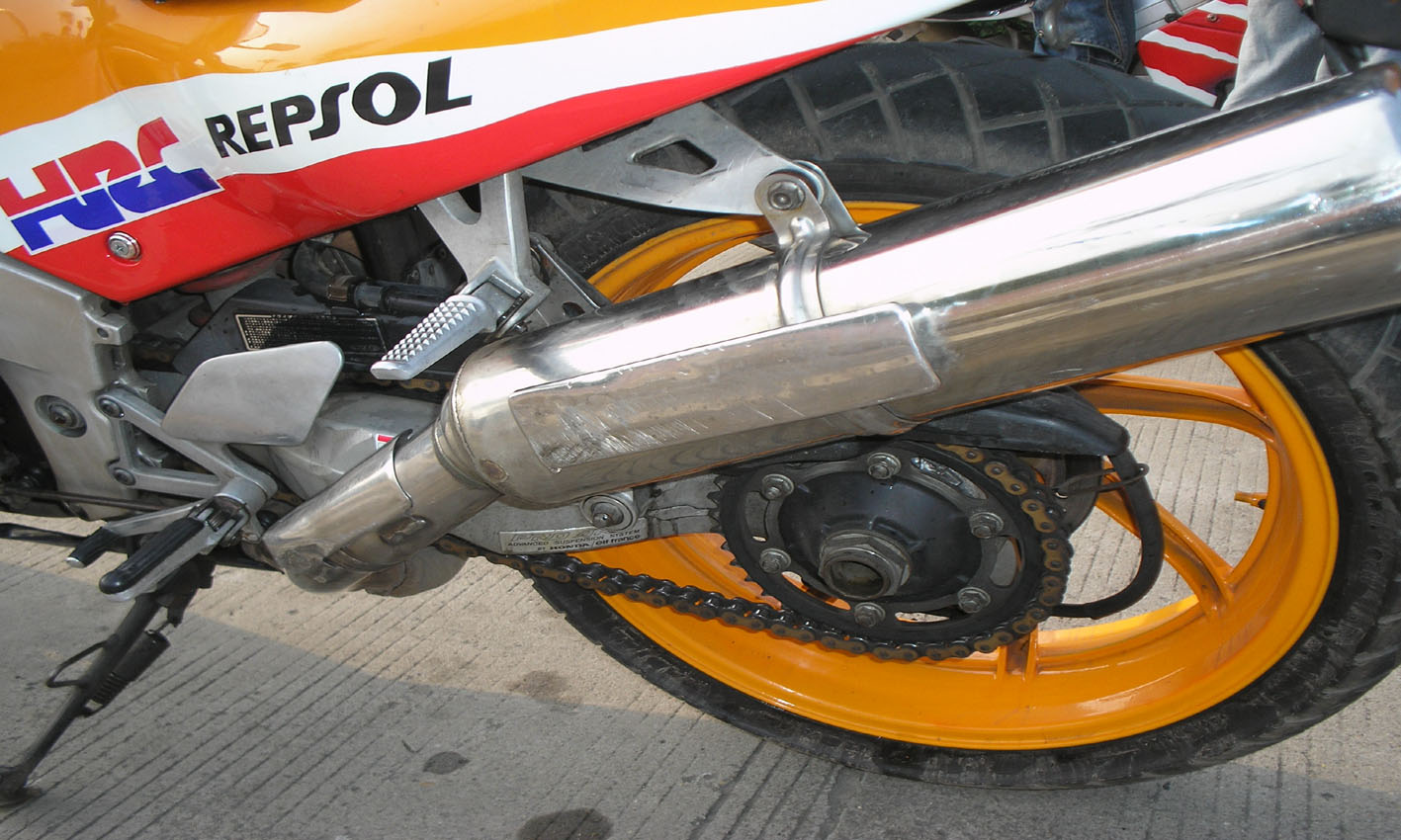 出售极好的HONDA--VFR30