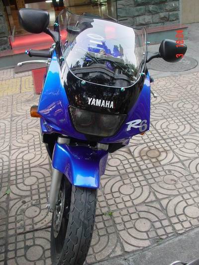 广东梅州 卖 雅玛哈FZR250RR水晶灯一部94车！