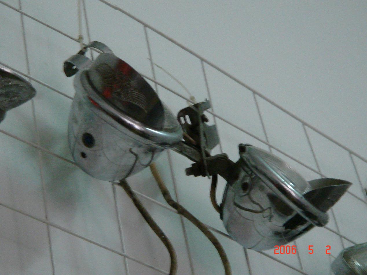 卖一大堆拆车件