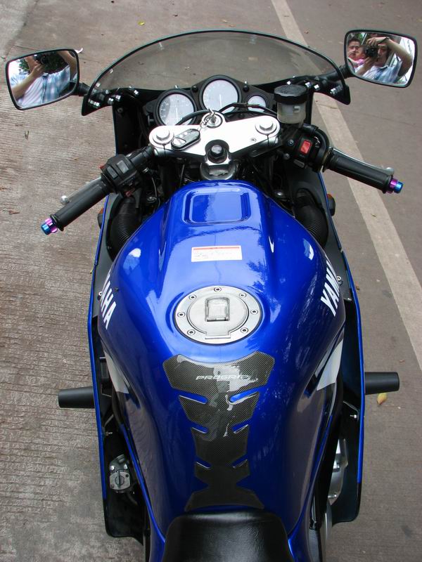 广东梅州 卖 雅玛哈FZR250RR水晶灯一部94车！