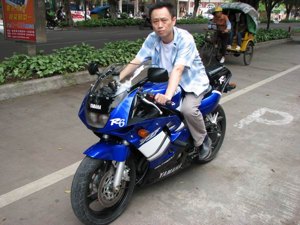 广东梅州 卖 雅玛哈FZR250RR水晶灯一部94车！