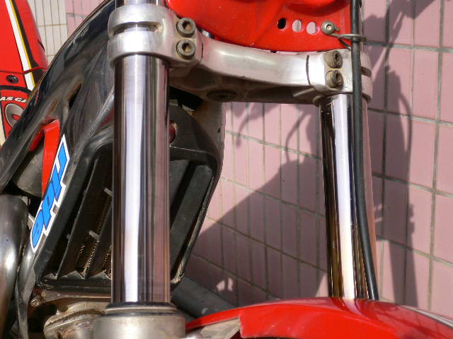 讓 GAS GAS 280 2001年式