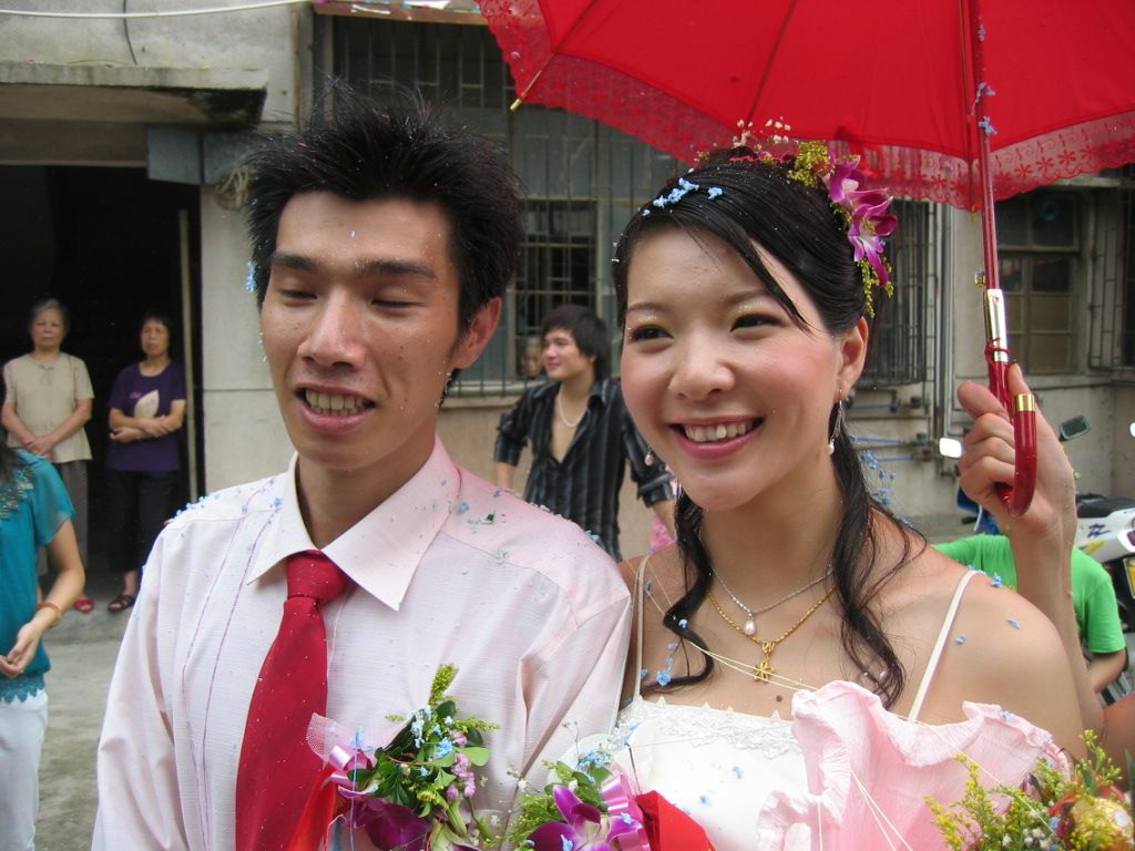 [分享] 齐庆贺太子伍新婚~~