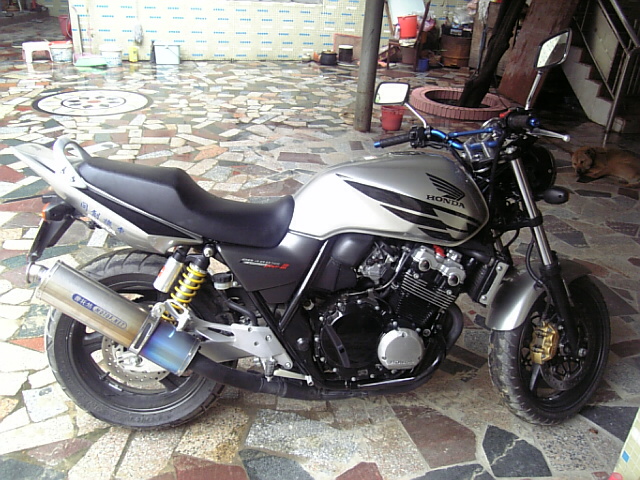 我的05 CB400 VTEC3