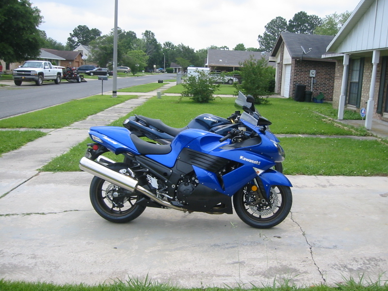 试驾国内首台  ZZR1400