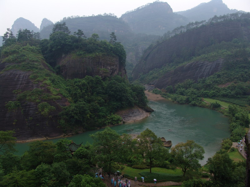[贴图]漫步雨中武夷山
