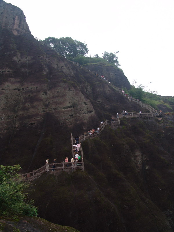 [贴图]漫步雨中武夷山