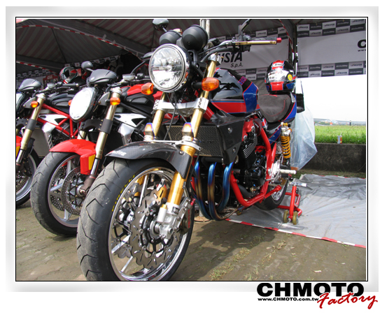 CB 400 变身