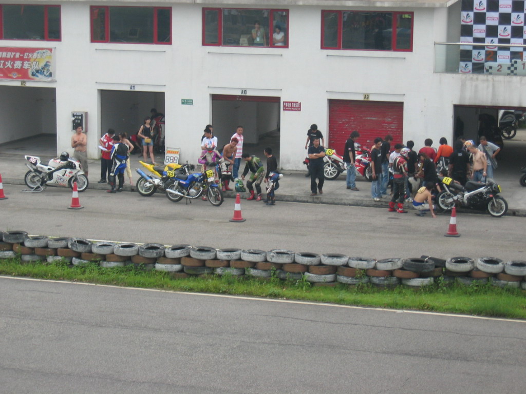 [分享]M2参加摩托坊第二届年会PP。。。