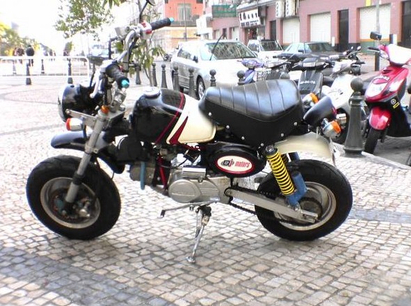 2A9V8vUX.jpg