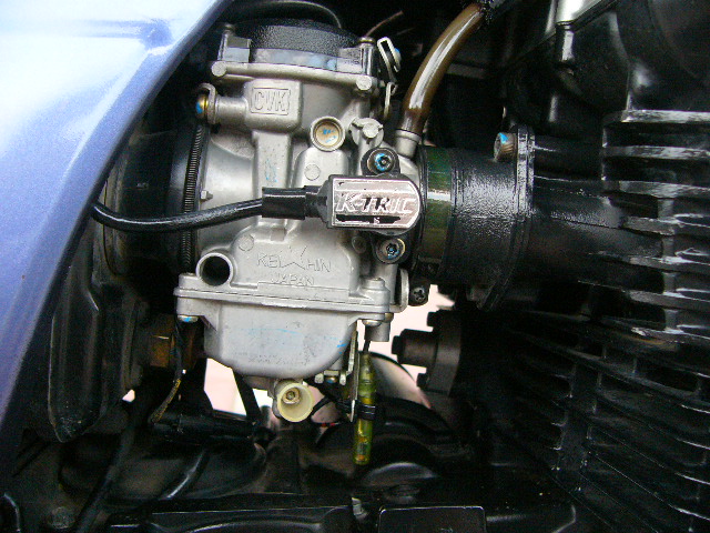 帮朋友卖车KAWASAKI--02年的ZR-7S