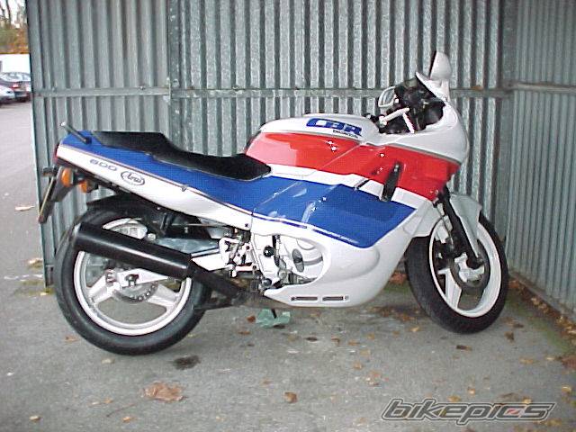 Honda CBR 600 (F1 - F4i + RR)