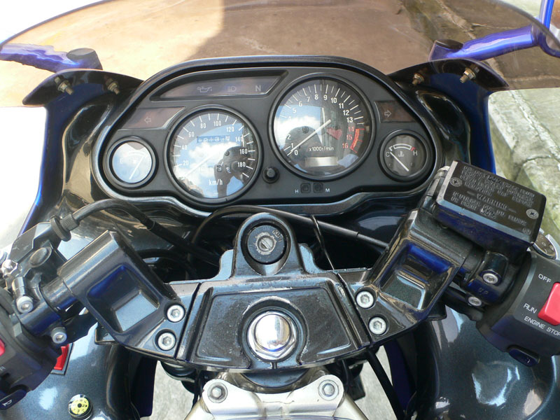 (代友卖)  97款  ZZR400