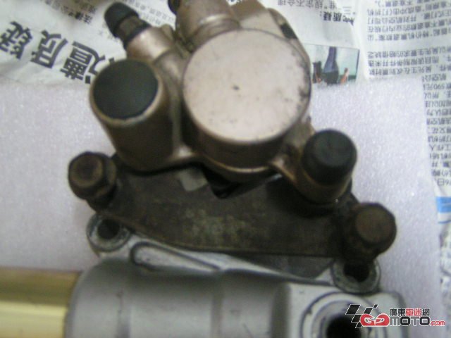 03年的ZX纯水前避震(金叉)和一对19前避震