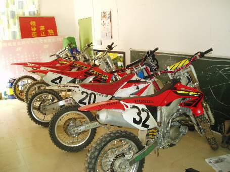 超靓仔03款本田CRF450四冲爬鸡