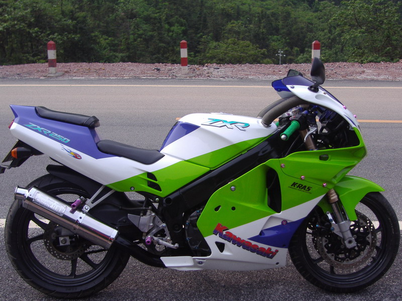 川崎ZZR250－－新